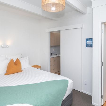 גיסבורן Whispering Sands Beachfront Motel מראה חיצוני תמונה