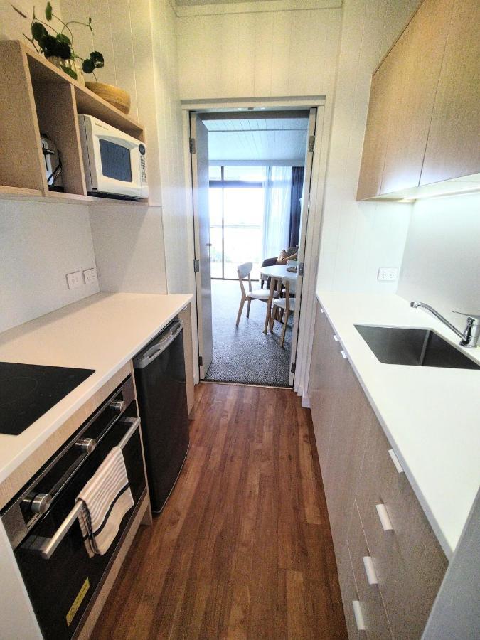 גיסבורן Whispering Sands Beachfront Motel מראה חיצוני תמונה