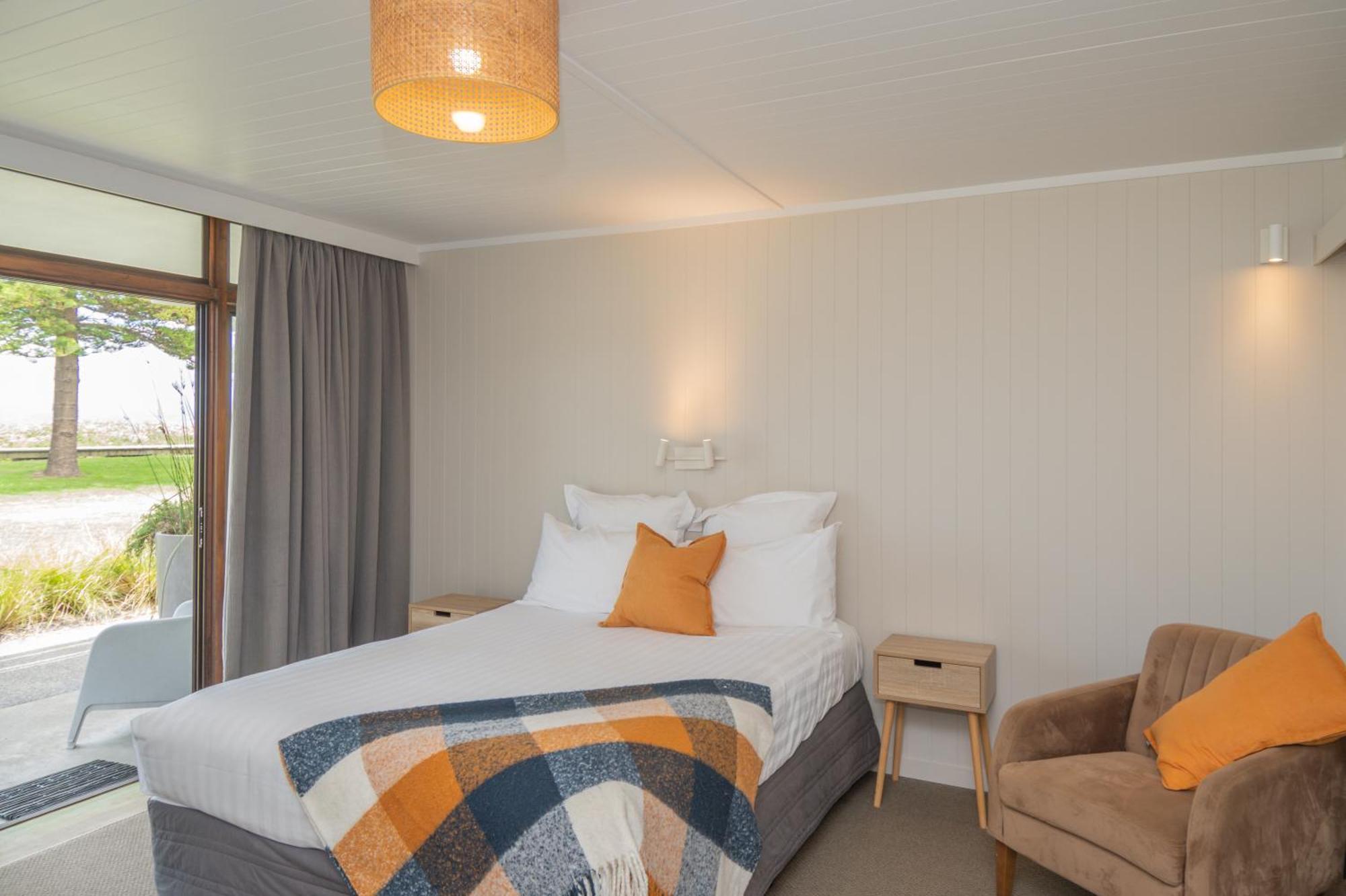 גיסבורן Whispering Sands Beachfront Motel מראה חיצוני תמונה