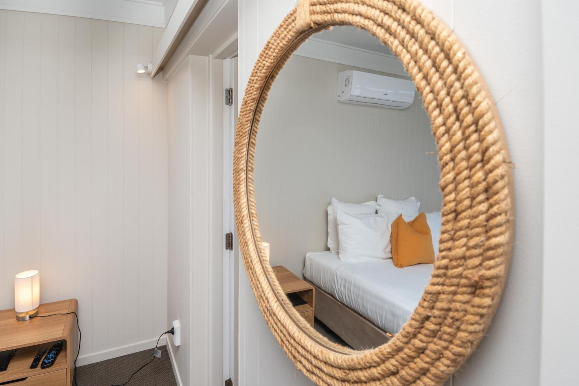 גיסבורן Whispering Sands Beachfront Motel מראה חיצוני תמונה